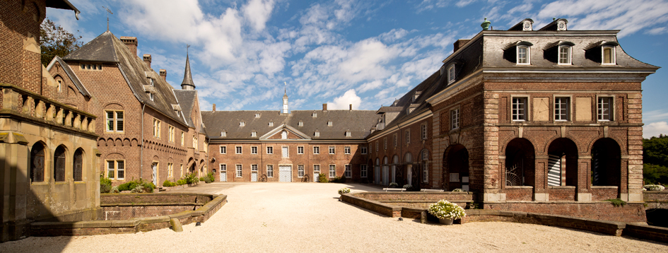 Mehr über den Artikel erfahren Schaut euch mal an…